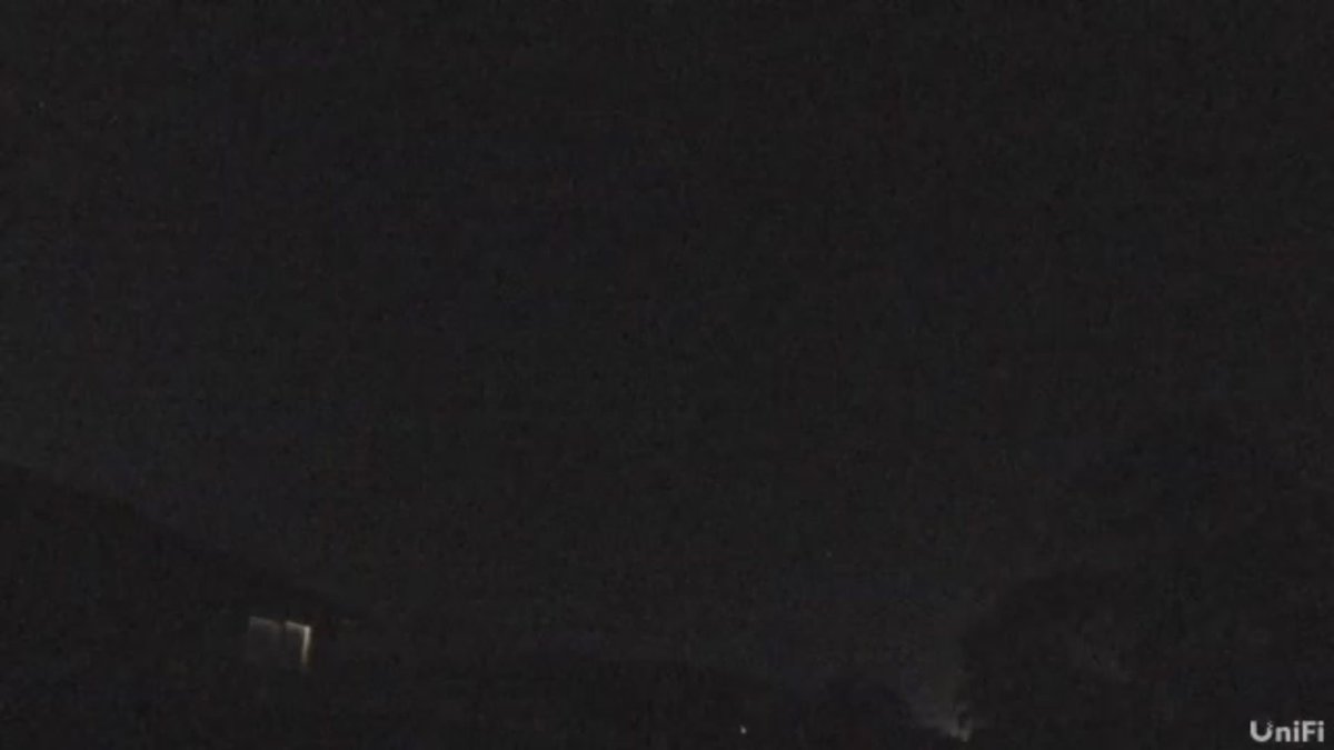 TeAtatuWeather's tweet photo. 👋🤖🤚 It's 11.9°C with 82% humidity.
The wind is 4.0 km/h from SW (gusting 7.6 km/h).
Air pressure is 797.9 hPa and steady.
Sunrise: 7:31 AM. https://t.co/iU3cPd6mm1