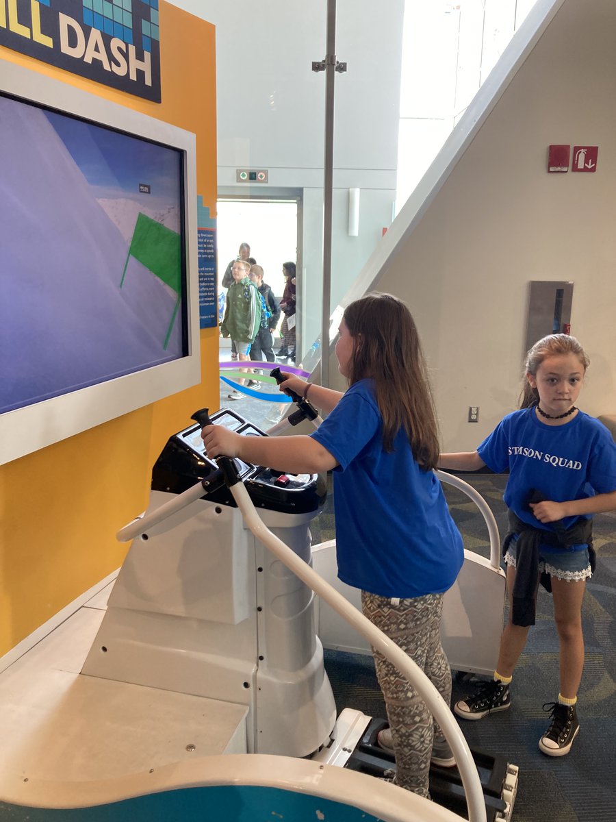 stimsonk's tweet photo. Field Trip Fun!  #newhtfd https://t.co/dA9RYtfyoD