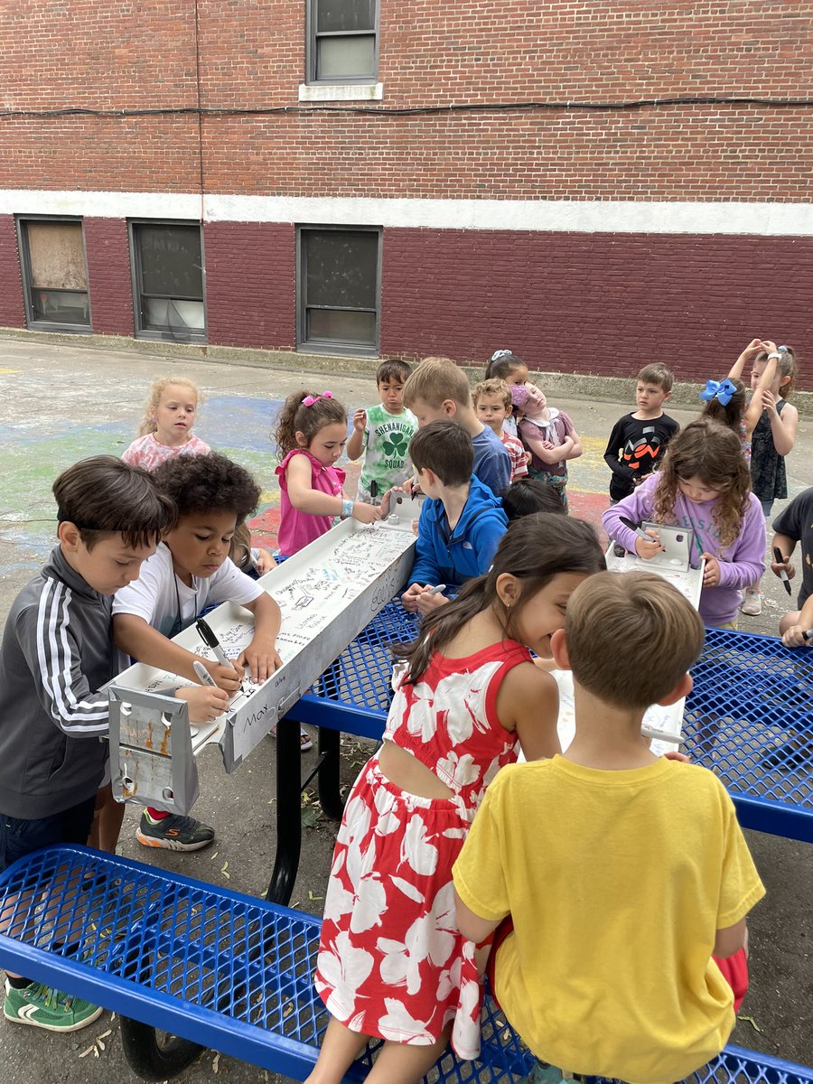 HadleySPS's tweet photo. Hadley students signing their names on the steel beam that is going up in the new school!! https://t.co/4WOsffevtt