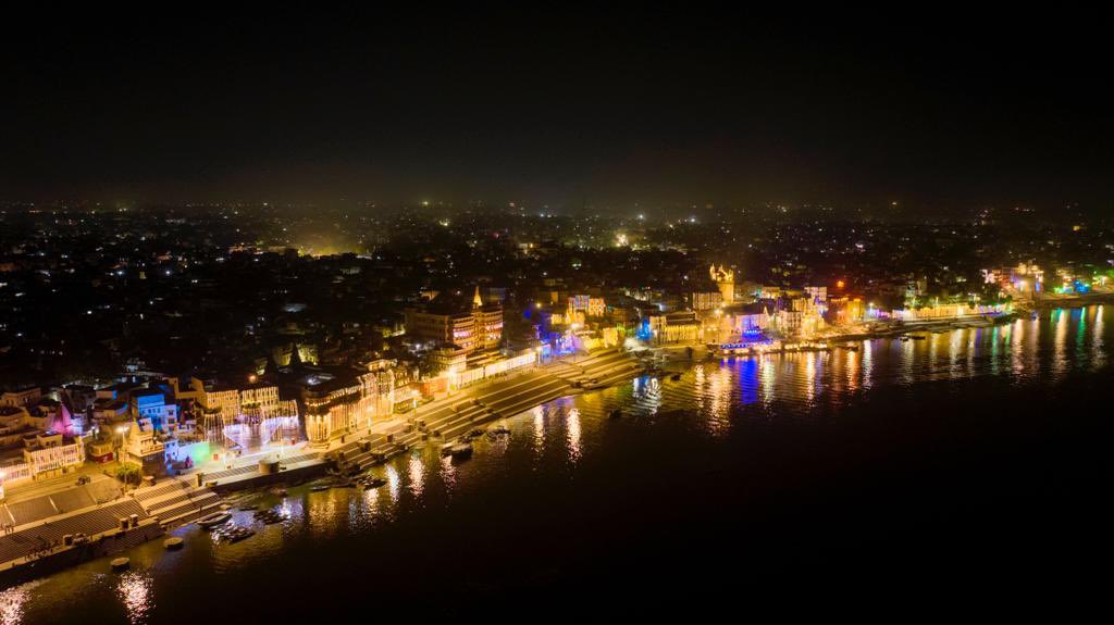 drharshvardhan's tweet photo. Varanasi, the city of serenity, spirituality & Lord Shiva, is eagerly waiting to welcome the world leaders of #G20. From the ghats of the sacred Ganga to the narrow alleys, Kashi’s magnificent beauty is unparalleled and ready to embrace the world with open arms.
#VisitVaranasi #IncredibleIndia
#G20India #G20Varanasi