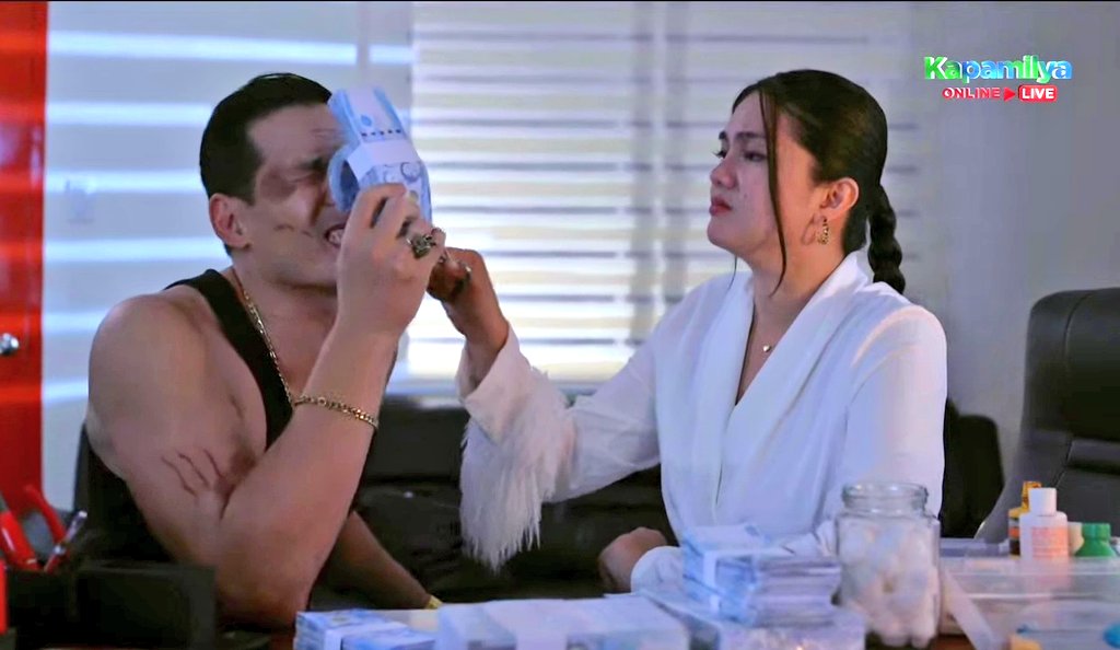 AM_Fanatics's tweet photo. Orcus at Selene panalo sa kakulitan na love team. Haha!
#TIHProtector @StarCreativesTV @DimplesRomana https://t.co/lVH94x0XK8