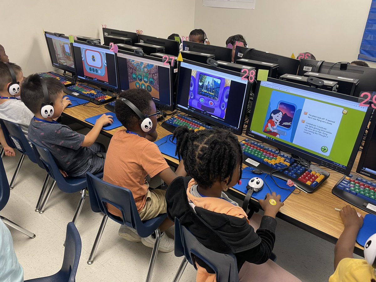 AnnetteBM's tweet photo. Our first week of Summer Learning was a blast!! The week was full of fun activities and students learned to make lemonade on Friday! #gisdprek https://t.co/czACM5s9WF
