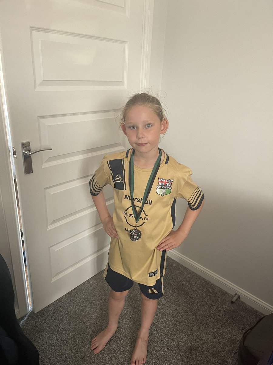This little beauty Quinn (aged 6) finished runners up in her first competitive tournament. Only two girls in her age group and around eighty boys.  After just two games a parent referred to her as the next <a href="/bmeado9/">Beth Mead MBE</a> due to her incredible performances. #thisgirlcan