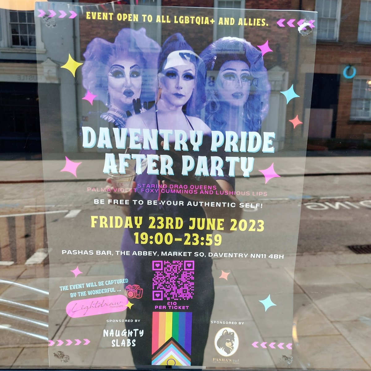 SimonatPA's tweet photo. #HappyPrideMonth  #celbrateDiversity #daventrypride #nhood21 @pa_housing https://t.co/vTru9y63vV