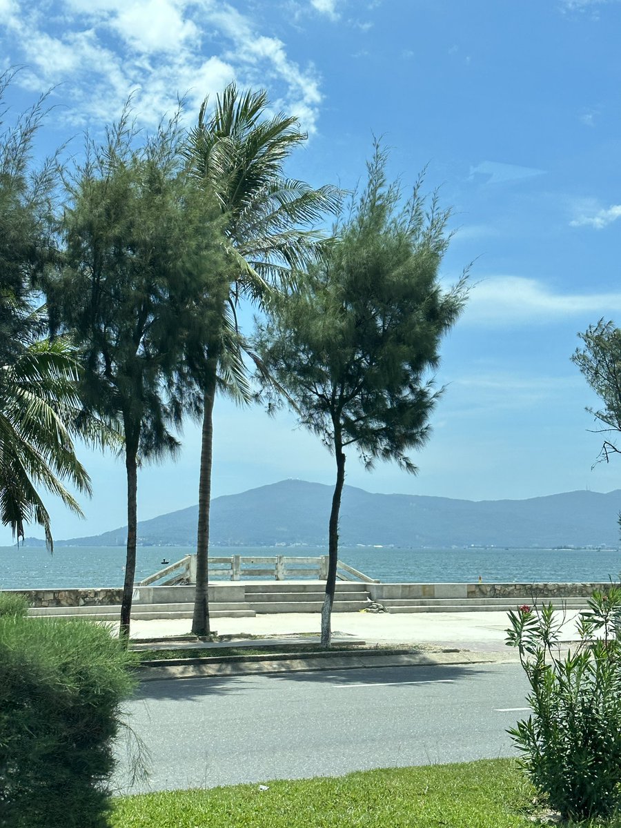 youaremyjupiter's tweet photo. Vietnam vibe🇻🇳
เปิดเทอมไวมากกก รีบเที่ยวด่วนๆๆ🥹 https://t.co/ThhJqRELA1