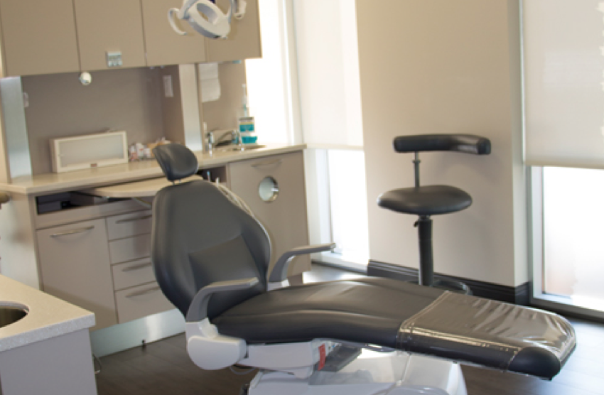 SuppliesAlpha's tweet photo. #dental #dentist #science #art #tools #wisdomtooth #professional #drill #polish #plaque #remover #scale #hygene #lab #teeth #tooth #doctorhope #teethcleaner #swingmount #kit #shine #health #wellness #doctorvisit #labaratory #dentaloffice #dentalcheckup https://t.co/6rasJ9w6CX