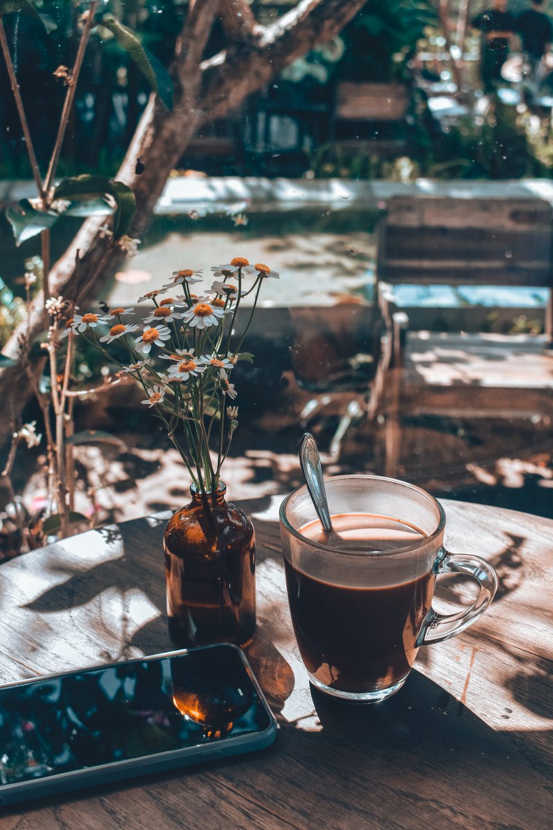Chill in Da Lat, i drink Cacao !./カフェの小さな一角。☕️📷
 #cameraraw #PTS 
#DaLatcity #intheforestcoffee #cacao #vintagecolor #vintage #photographer 
#photography #NikonD3400 
#japan #カフェ #リラックス #美しい瞬間 
#BYhngcyan