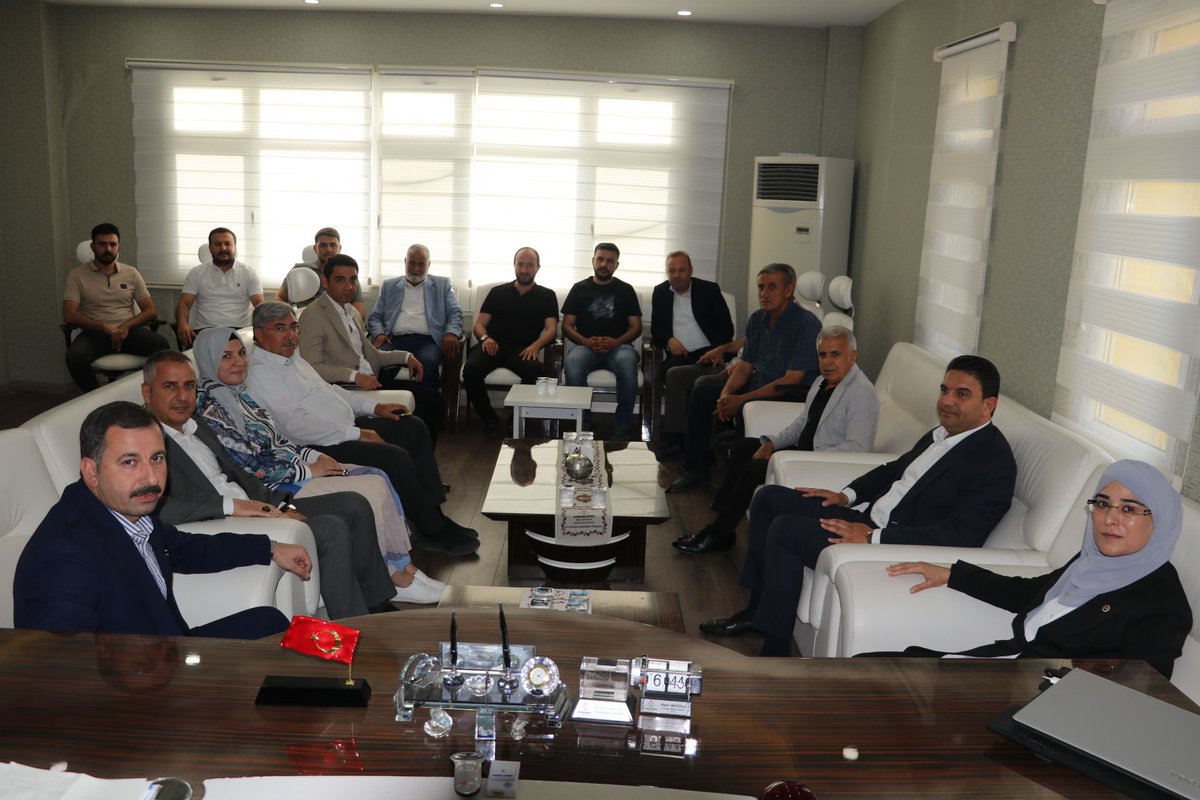 Milletvekilimiz Sn.<a href="/CYAZMAC/">CEVAHİR ASUMAN YAZMACI</a>,İlçe Başkanımız <a href="/saitagann/">Sait AĞAN</a> Ve Teşkilatımız İle Beraber Belediye Başkanımız <a href="/MetinBaydilli/">Metin BAYDİLLİ</a>'yi Makamında Ziyaret Edip,Hâsbihal Ettik.

İlgi Ve Alakarından Ötürü Kendisine Teşekkür Ederiz.
<a href="/RTErdogan/">Recep Tayyip Erdoğan</a> <a href="/erkankandemir/">Erkan Kandemir</a> <a href="/adelioglu63/">Ali ihsan Delioğlu</a> <a href="/Akparti/">AK Parti</a>