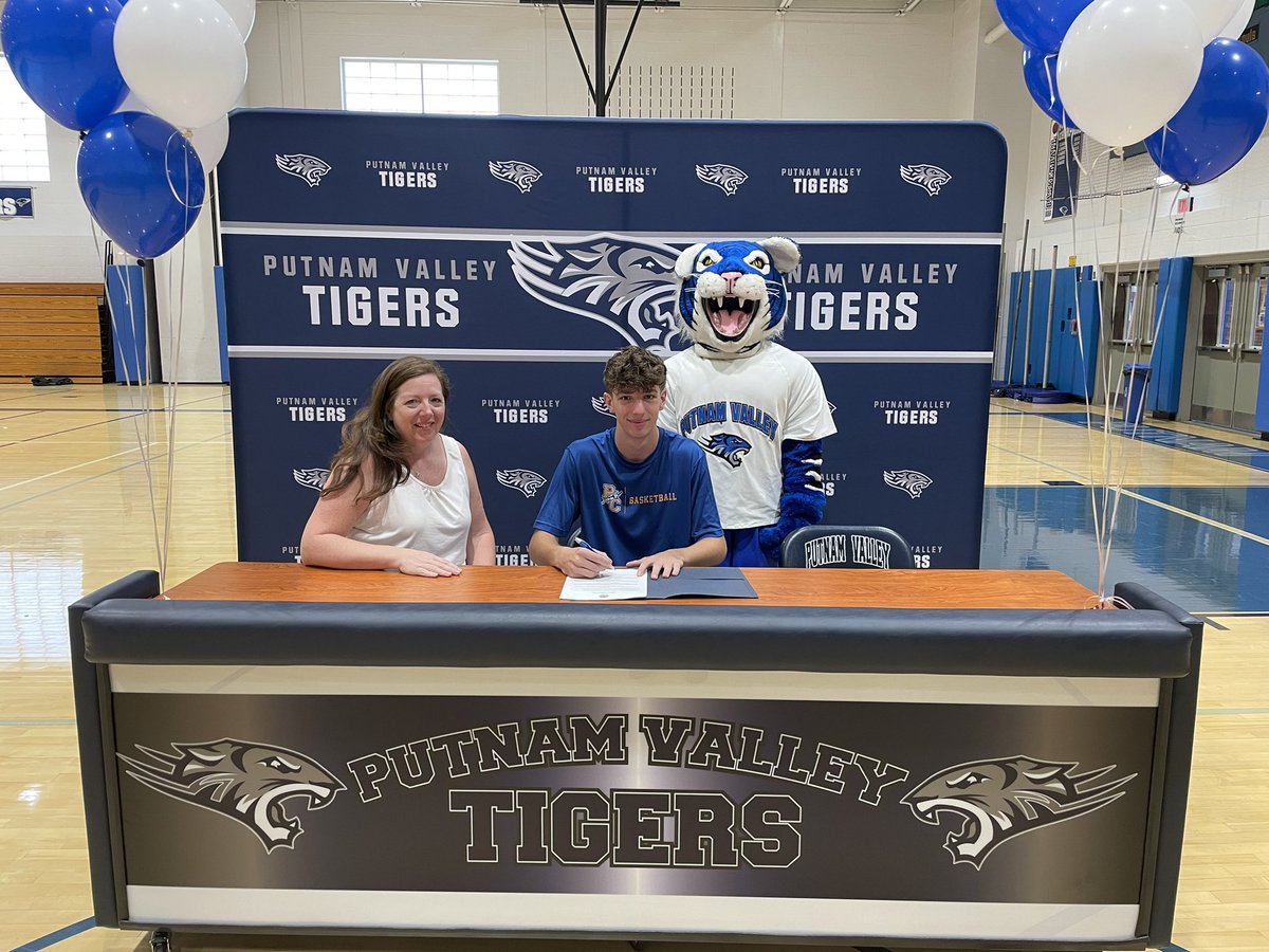 Congratulations to our <a href="/pvhs_athletics_/">Putnam Valley Athletics</a> DIII Athletes <a href="/PVXCTF1/">Putnam Valley Track and Field and Cross Country</a> <a href="/PV_Ball/">Putnam Valley Boys Basketball</a> <a href="/PutnamVarsity/">Putnam Valley Varsity Baseball</a> 

<a href="/PutnamValleyCSD/">PutnamValleySchools</a>
