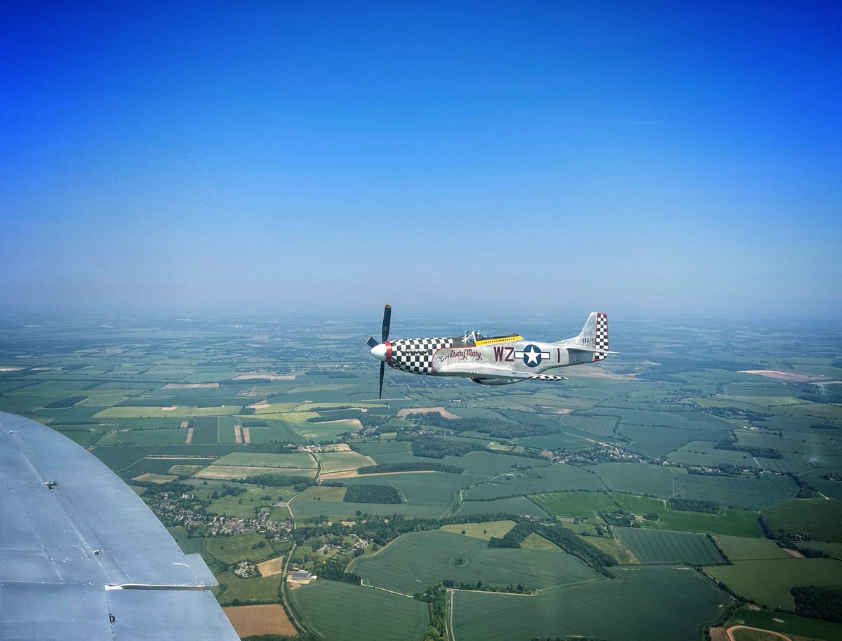 A few snaps from our Thunderbolt and Mustang displaying in Suffolk last weekend. Absolutely stunning weather!

The big radial engines belt out some serious heat, with a significant amount going to the cockpit causing the odd bead of sweat!

#airshow #thunderbolt #avgeek #warbirds