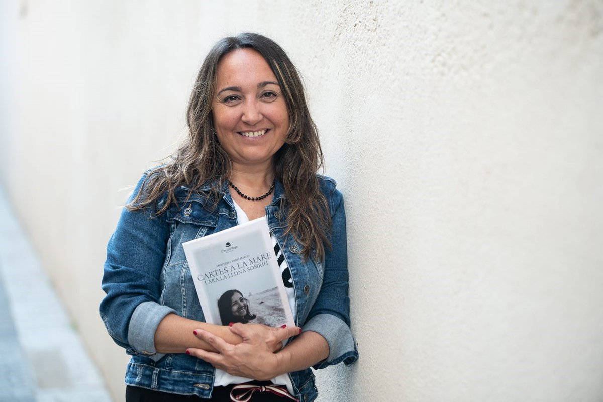 La periodista sabadellenca Txell Vañó presenta el seu llibre “Cartes a la mare. I ara, la lluna somriu”

📝radiosabadell.fm/noticia/la-per…