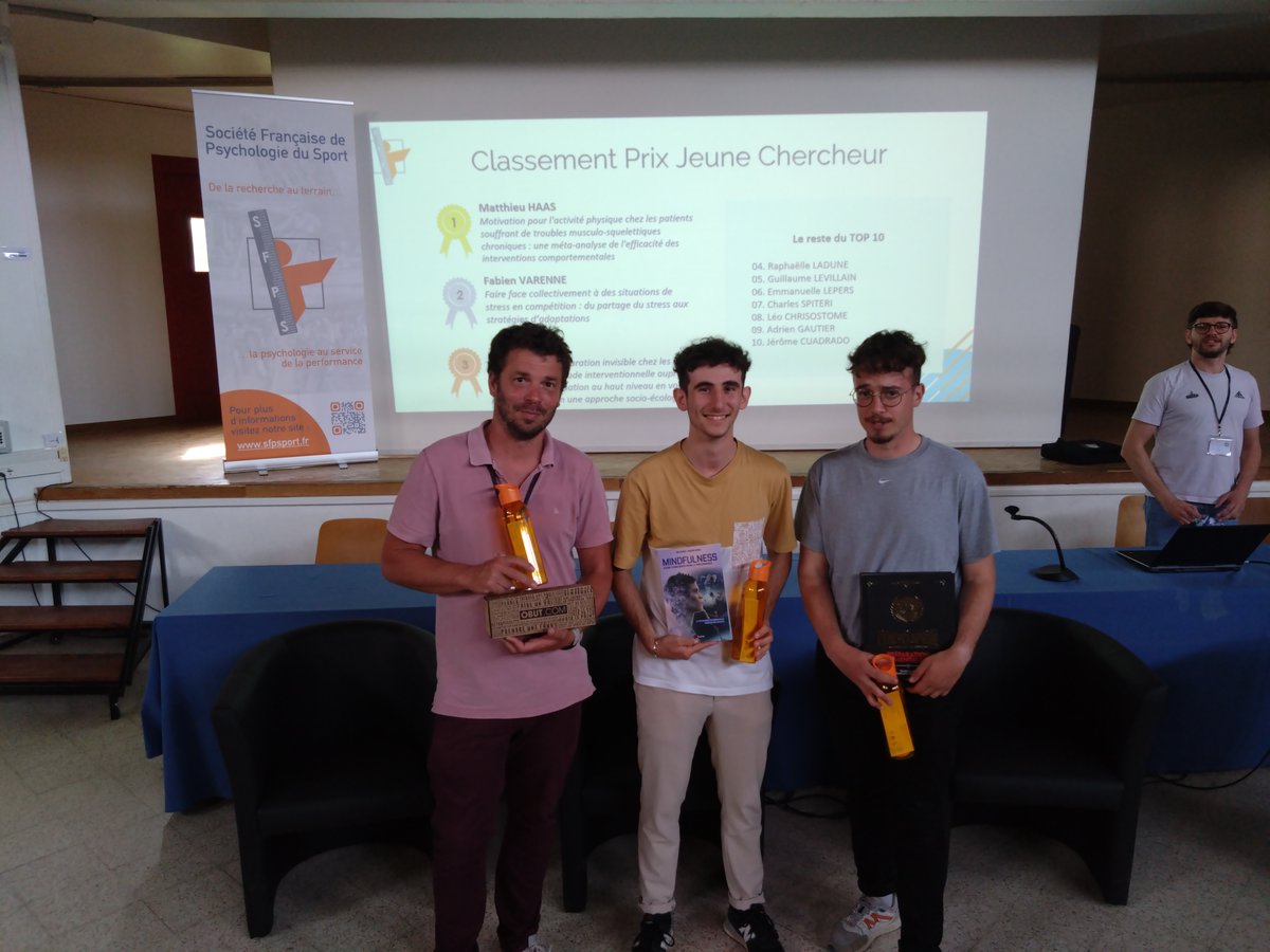 Bravo aux lauréat.e.s du prix 🏆 jeune chercheur 👨‍🎓 👩‍🎓 des JE 2023 de la <a href="/sfpsport/">SFPSport</a> :
🥇 Matthieu HAAS
🥈 Fabien Varenne
🥉 Kévin Haffner
4 Raphaëlle LADUNE
5 Guillaume LEVILLAIN
6 Emmanuelle LEPERS
7 Charles SPITERI
8 Léo CHRISOSTOME
9 Adrien GAUTIER
10 Jérôme CUADRADO