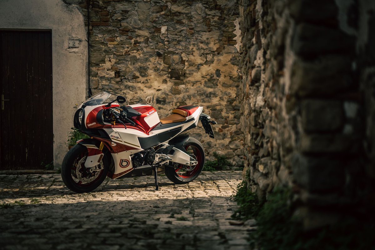 _Motorette's tweet photo. Vaya modelos ha lanzado la marca italiana @bimota_official ¡Sorprendiéndonos! https://t.co/UHvPey1sjv
