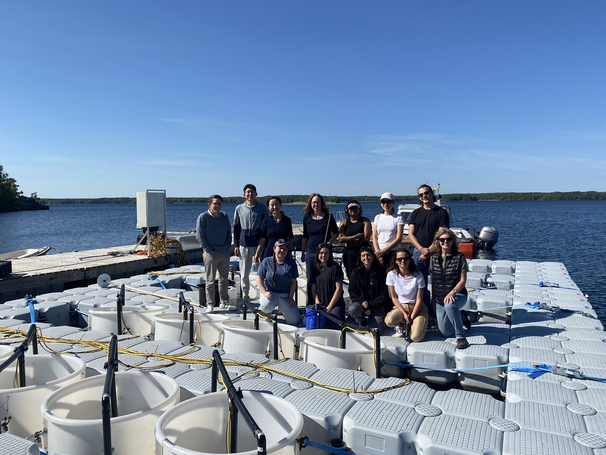 Team picture of our @SITESAquaNet @aquacosm Salt 🧂 Experiment workshop at Erken. Tomorrow we break up in two teams- one heading north and one south. #roadsalt #salinization