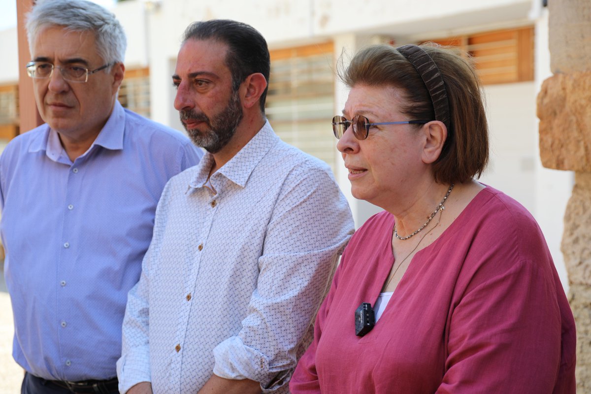 trompoukisk's tweet photo. Πρωινός περίπατος με τους επικεφαλής του κλιμακίου της Νέας Δημοκρατίας κα Λίνα Μενδώνη, κ. Ανδρέα Κατσανιώτη, κ. Νότη Μηταράκη, κα Καλλιόπη Γιαννούλου και ΔΕΕΠ Χίου, στην Απλωταριά και ολοκλήρωση της περιοδείας μας, με επίσκεψη στη Βιβλιοθήκη Κοραή και το Αρχαιολογικό Μουσείο. https://t.co/jzAUM37ACx