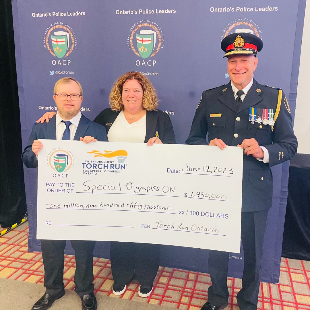 Torch Run Ontario (@torchrunontario) on Twitter photo The Ontario Law Enforcement Torch Run are pleased to present a cheque for $1.95 million at
<a href="/OACPOfficial/">OACPOfficial</a> Conference in Kingston today! Thank you to all Guardians of the Flame for an incredible year! The Ontario Law Enforcement Torch Run are pleased to present a cheque for $1.95 million at
<a href="/OACPOfficial/">OACPOfficial</a> Conference in Kingston today! Thank you to all Guardians of the Flame for an incredible year!