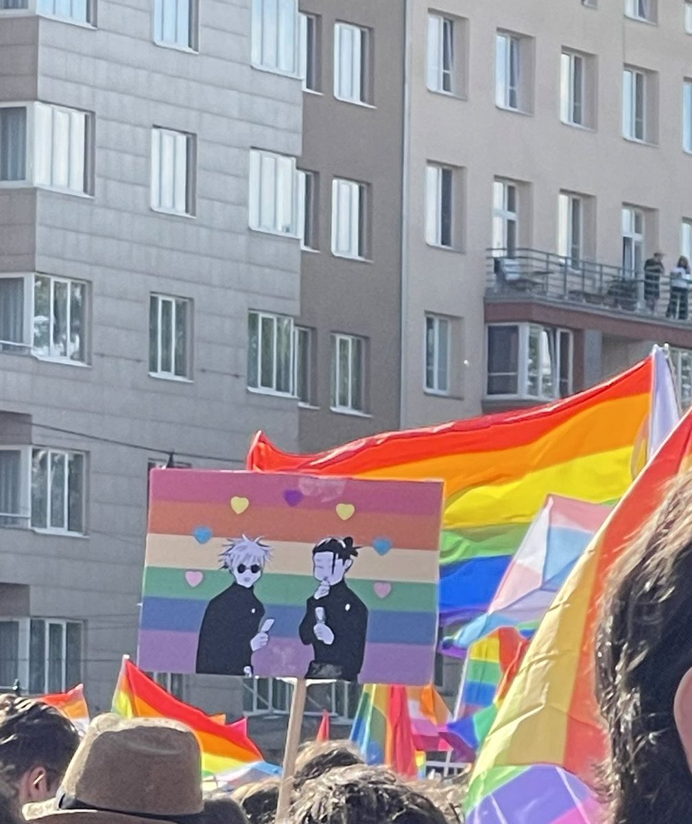 happy pride!!