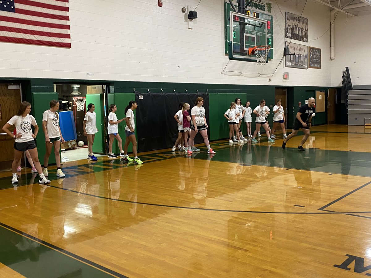 Carrie Woods tweet media