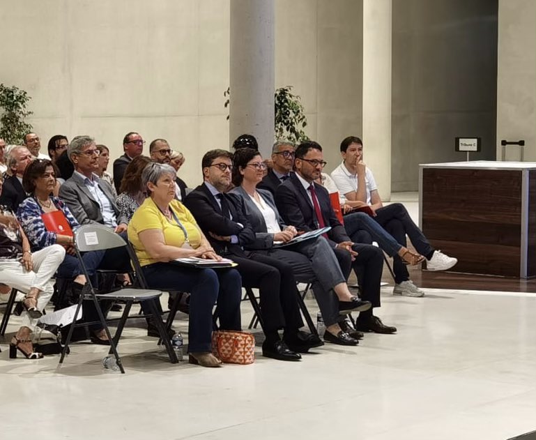Avec le Maire <a href="/BenoitPayan/">Benoît Payan</a> nous avons réuni ce matin les acteurs de la tranquillité et de la prévention en plénière du conseil local de sécurité de de prévention de la délinquance #CLSPDR. Un acte de plus pour prévenir et apaiser, tranquilliser <a href="/marseille/">Ville de Marseille</a>. 💪