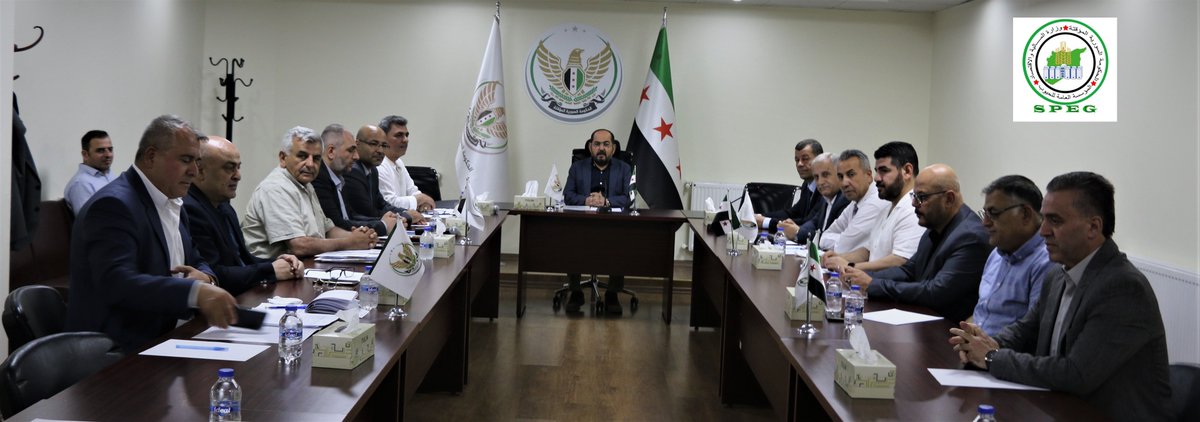 syrianpublic's tweet photo. مجلس الوزراء يعقد اجتماعه الدوري ويبحث عدة ملفات منها التحضيرات الأولية لموسم الحبوب 2023 والتحديات التي وتواجه جامعة حلب في المناطق المحررة والمشاريع التي تنفذها هيئة الأوقاف والشؤون الدينية
#الحكومة_السورية_المؤقتة
#المؤسسة_العامة_للحبوب
https://t.co/Cz2fciEvQV https://t.co/yAFPHljef2
