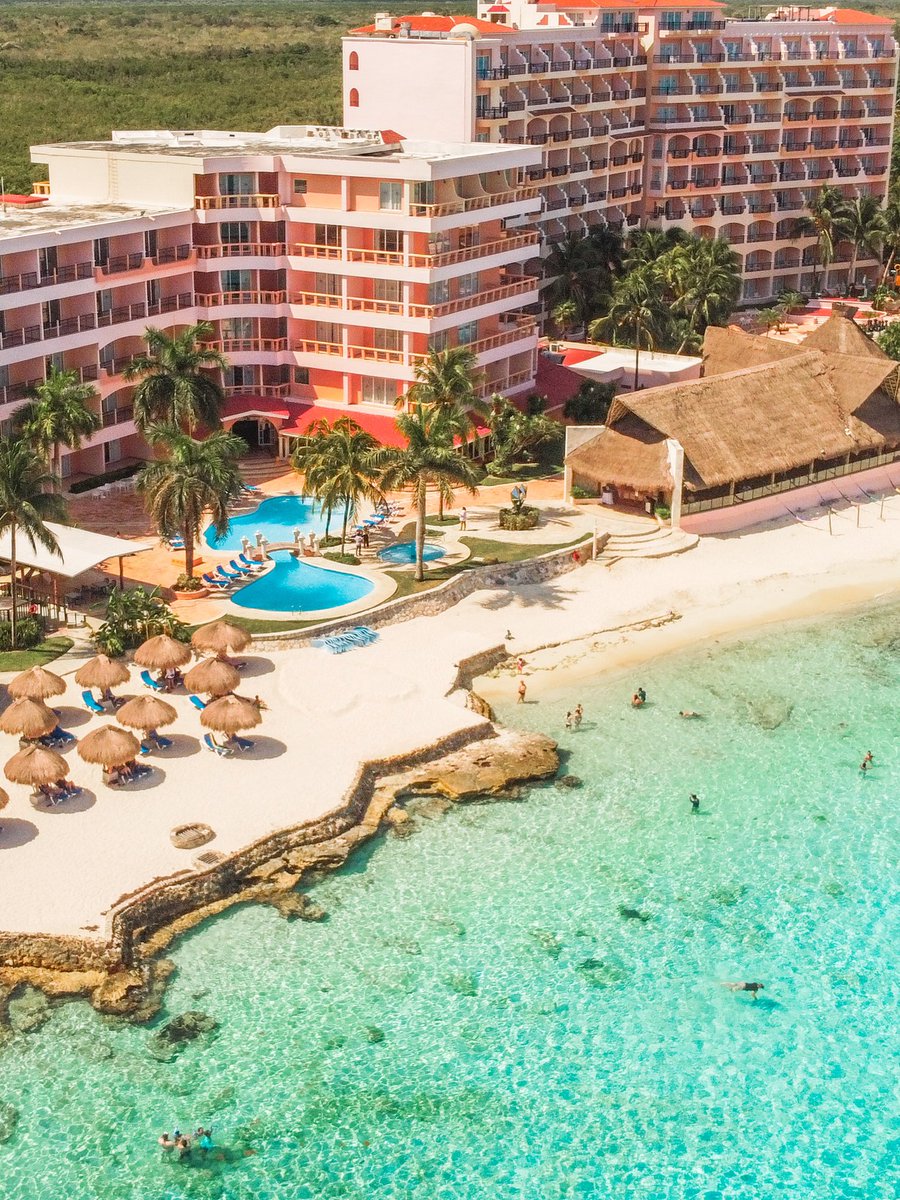 Cozumel, verano inolvidable.☀️

Visita nuestra página y encuentra tu hotel ideal. 

 bit.ly/3uS3dqE 📲

Cozumel, unforgettable summer.🤿
Click the link and find the hotel for you. 

#FindCozumel #SummerVibes #BestHotels #CaribeMex