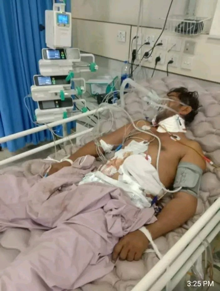 DanyalMemon17's tweet photo. سجاول:
10 ڏينهن اڳ دمدمون وٽ دمدمون پوليس چيڪ پوسٽ لڳ بخاري درگاھ وٽ ڏينھن ڏٺي جو  ڦر ڪندڙن  جي فائرنگ ۾ زخمي ٿيل نوجوان شير پنهور زخمن جا سور نه سهندي فوت ٿي ويو،
نوجوان جي قتل جي ڪيس ايس.پي-سجاول امداد شاه
دمدمون پوليس چيڪ پوسٽ انچارج خلاف داخل ڪيو وڃي https://t.co/tbjpEueVMx