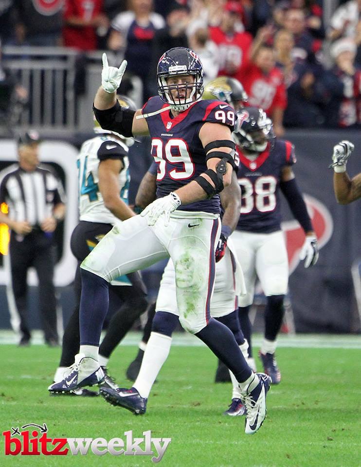 BlitzWeekly's tweet photo. HOUSTON – The @HoustonTexans announced today that @JJWatt will officially be inducted into the Houston Texans Ring of Honor during the team’s game against the Pittsburgh Steelers on Sunday, Oct. 1. Congratulations JJ! #jjwatt #ringofhonor #fhof #nfl #houstontexans https://t.co/smEEenk1qW