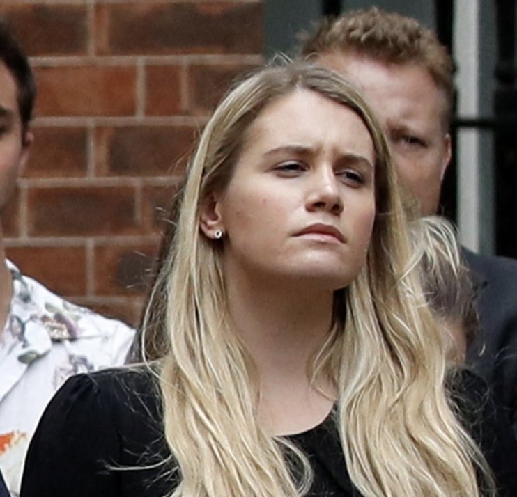 carolvorders's tweet image. Johnson Honours List
Number 2

Charlotte Owen, age 29,  spent 18 months in a minor role as an  "assistant" to Johnson and others at Number 10.

She's put into the House of Lords by Johnson.

There is literally no reason why.
Johnson mocking the public again?

Hmmmmm