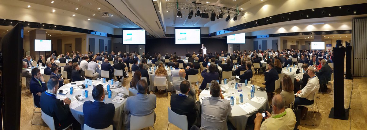 adimeDistrib's tweet photo. ¡Récord de participación en el VI Encuentro!👋👋
Casi 290 directivos de las empresas distribuidoras, fabricantes, grupos de compra, asociaciones transversales 
Los almacenes de distribución están y estarán, porque son imprescindibles
El Sector del Material Eléctrico unido 💪 https://t.co/ERVgGKL0zg