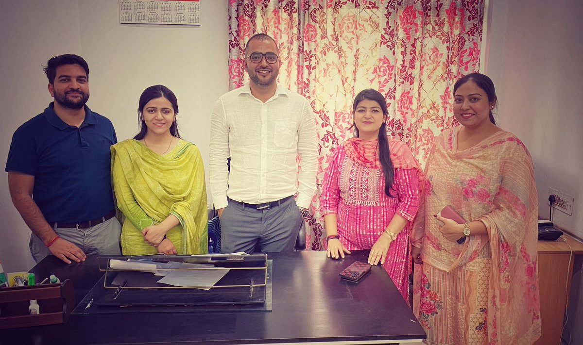 SheiikhKAS's tweet image. #Batchmates