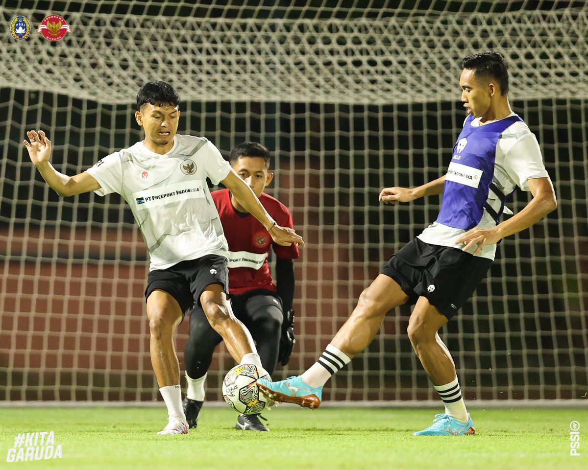 PSSI's tweet photo. Move your body! 🦅

#KitaGaruda https://t.co/rQOMsChV7I