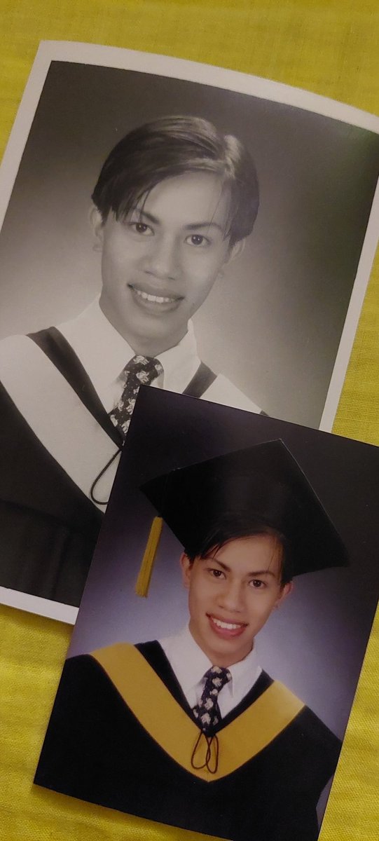 DeeRichNY's tweet image. Maki uso tayo since it's the season ng mga graduation ngayon. Back then mga bandang March to April and pinakalate is May. Ngayon June na! Well, mine is jurassic omg! Nahalukay sa baul! Pero huwag ka it was like yesterday kung di mo pa ako nakikilala ngayon. Char!🤭🤣🤣🤣
#gradpic