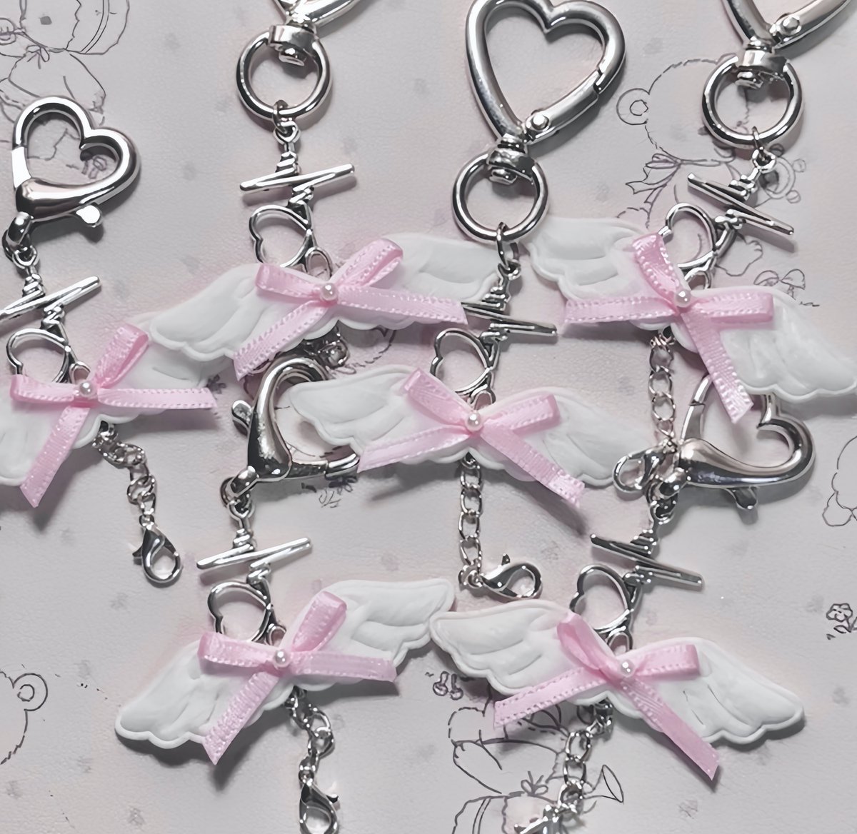 ꒰ა ₊˚ YamiKawaii Love Keyring 💉˚ₓ
       ( 夢かわいい ⭒ handmade )
             ปิดรับออเดอร์ 19.06.23
       ♰ ˚ ₊ ราคา 220 มัดจำ 100 ༞ ♡
forms.gle/CRthYTQobnE1DV…
⊹ ｡ﾟ⋆ 🤍 ‧ ﾟ. ˖ ⊹  ｡ﾟ⋆ ‧ ﾟ. 🩹  ‧ ﾟ. ˖ ⊹🔪