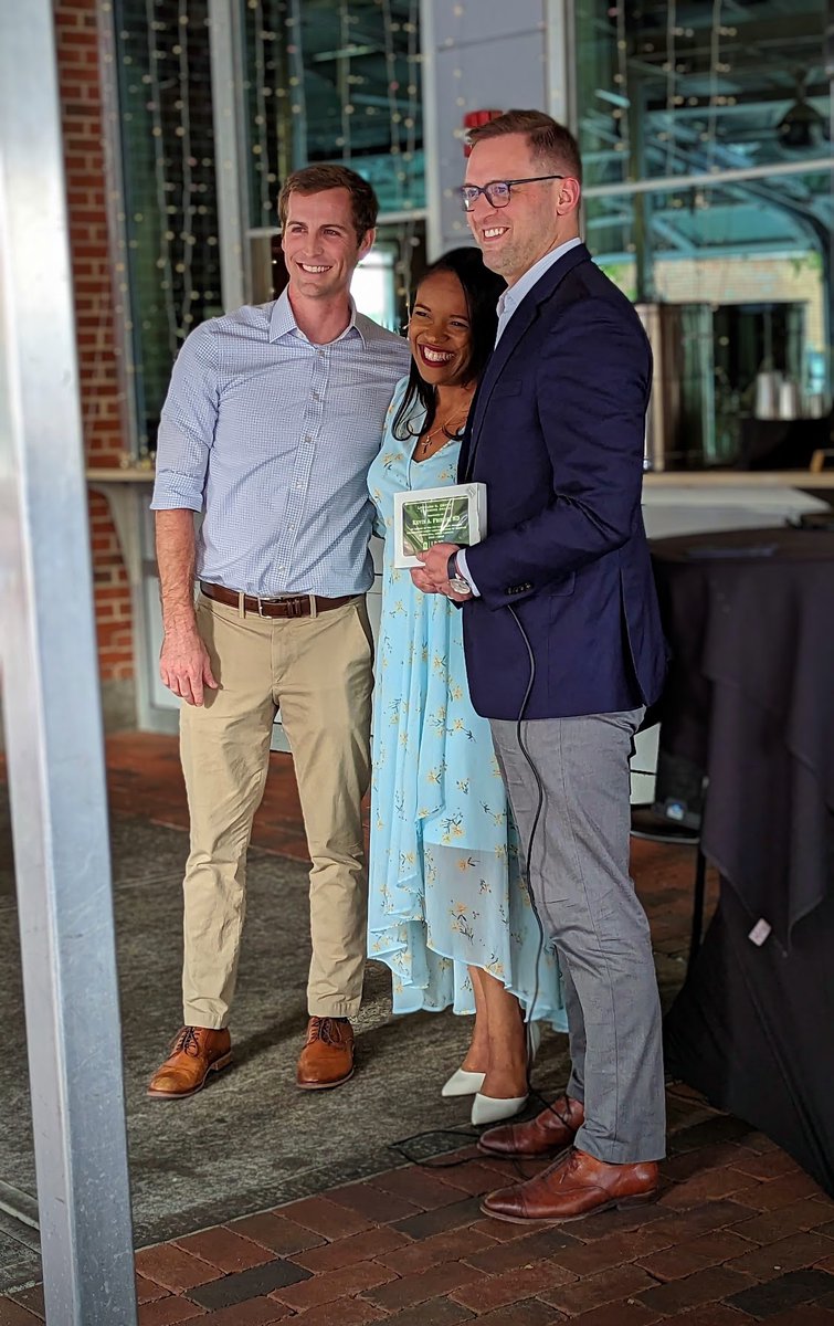 Thank you to the @UNCCardiology fellows for honoring me with the Leonard S. Gettes Teaching Award last week. Lucky to work with amazing residents, fellows, and faculty @UNC_SOM !