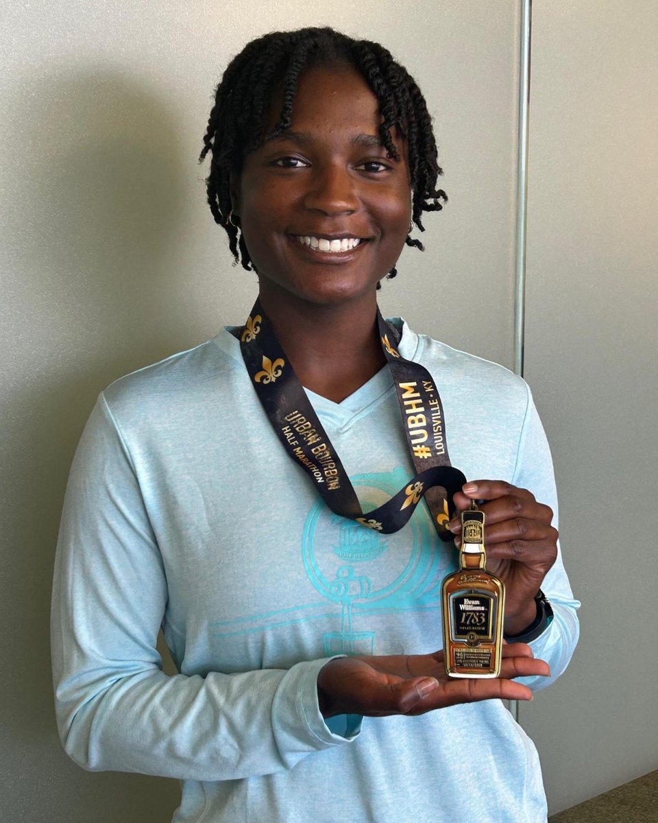 UrbanBourbonHM's tweet photo. Medal Monday! What do you think about our 2023 #UBHM finishers' medal?
#UBHM #Oct14 #MedalMonday #RunnerSwag https://t.co/dZlMTk5kB4