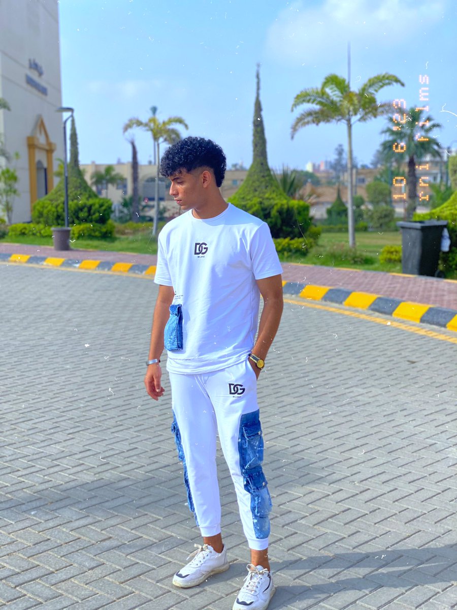 3loo4_2's tweet photo. خلي ال واكل واكل مرحب بيكوا ف اي مشاكل 🤍🦅 https://t.co/WGr0hS5clP