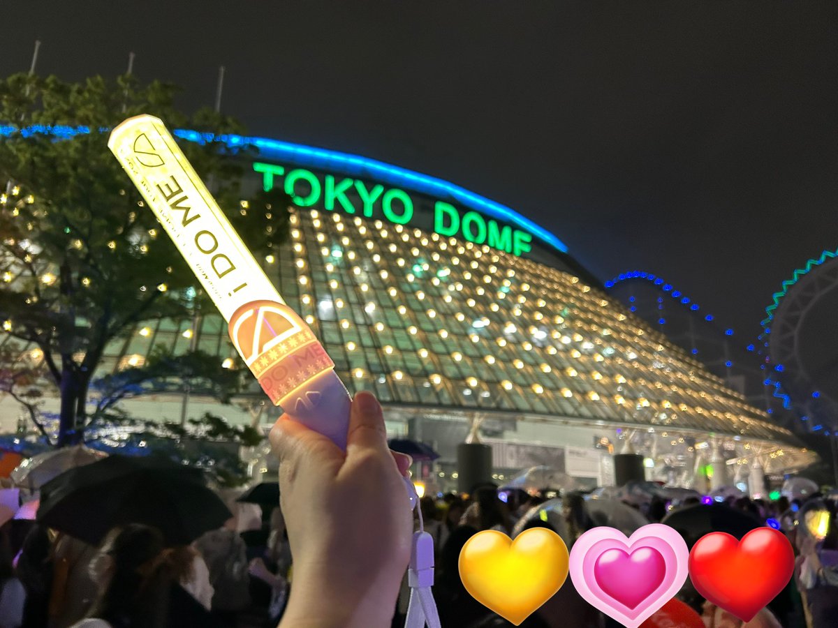 a_u_ryeon9's tweet photo. 今日は数億年ぶりにこちらに…🫠
1,2推しは不動だけど3推しがリニューアル🆕
やっぱりどこいっても3人になる件🤨
かっこよかったー😭でもあんなに笑ったのも久々wwwしんどいわ https://t.co/YnVwLHDDmU