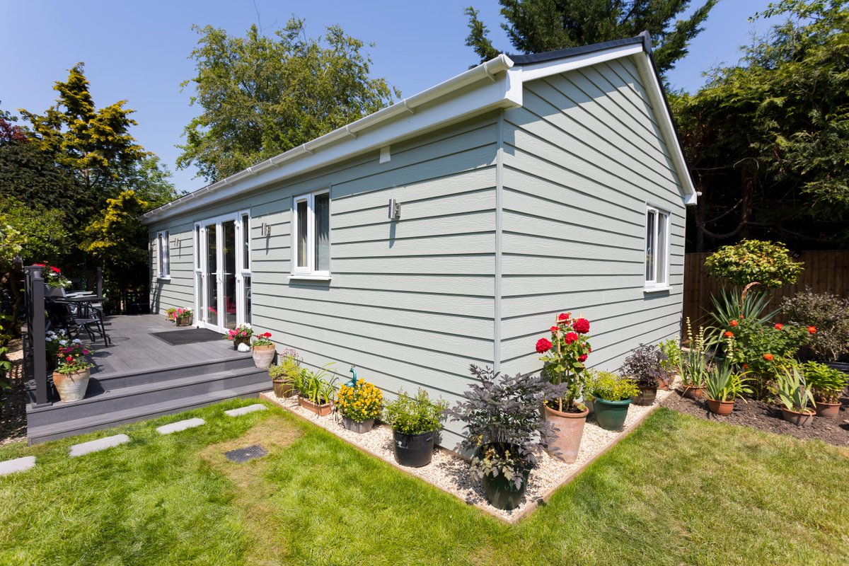 iHUSProjectsLtd's tweet photo. Can you imagine living this close to your parents? 🥰 Annexe living enables both you and your parents to live close by, 𝐢𝐧𝐝𝐞𝐩𝐞𝐧𝐝𝐞𝐧𝐭𝐥𝐲.
Sit back, relax, and let our experts take care of your entire annexe journey for you.
enquiries@ihusannexe.com 📧

#annexe #ihus https://t.co/G9KkhMgBLU