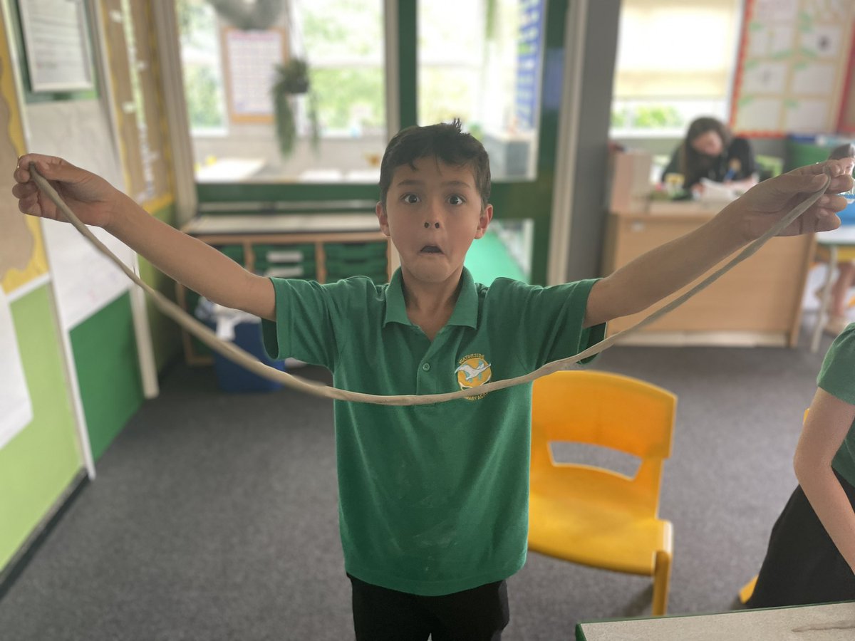 Mimram_WPA's tweet photo. Practicing shaping clay this afternoon so we can make our canopic jars on Friday! #WatersideArt https://t.co/CQGewAKPar