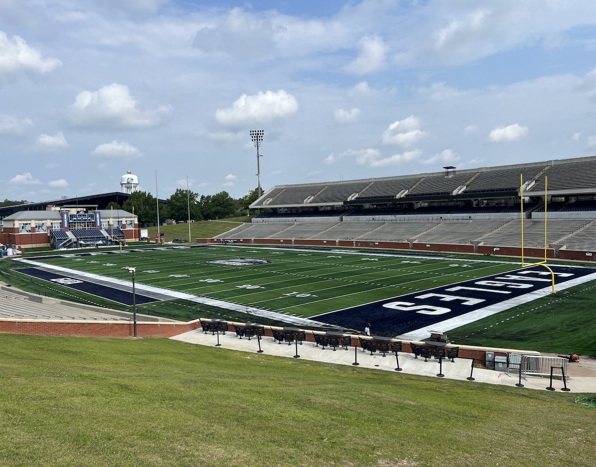 Apologies to all. I forgot to post a walk through at Paulson yesterday. I can attest these dudes are working seven days a week to get this thing in prime shape. Looks amazing. #GATA