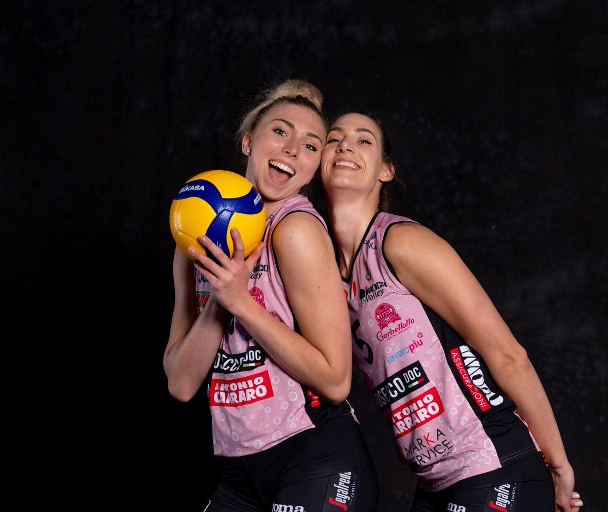 Volleyball_it's tweet image. Conegliano: Certezze al centro. Confermatissime De Kruijf e Fahr
#volleymercato #ImocoVolley #scudetto #centrali #SaraFahr #RobinDeKruijf 
ow.ly/xOrG50OLWvJ