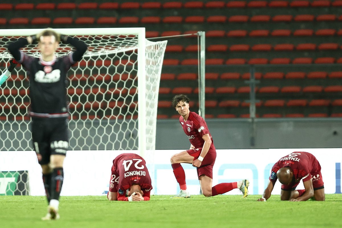 🚨 OFFICIEL ! Après la décision de la LFP, Rodez est MAINTENU en Ligue 2.

Annecy est RELÉGUÉ. ❌