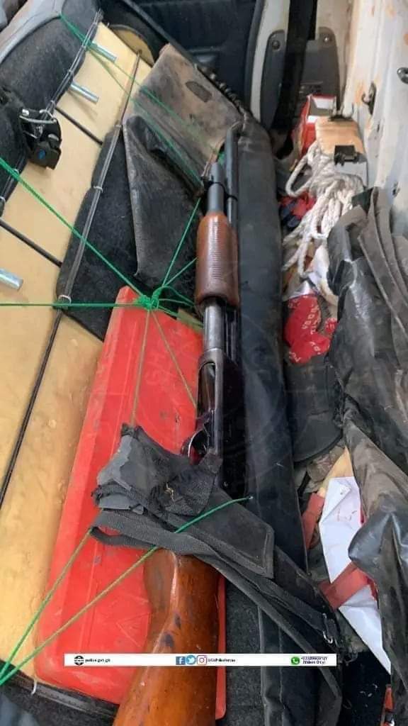CitizenTechiman's tweet photo. Minister of Railways and NPP MP for Hohoe, Peter Amewu's branded vehicle arrested with weapons in AKPINI-STATE KPANDO. 

Me: No human will be in power forever 🙏 https://t.co/azmRJV3hMm