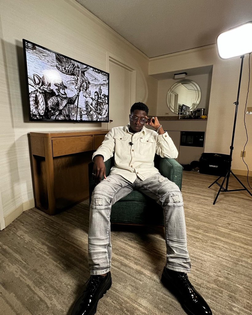 yxngbobbyfr's tweet image. Greatest thing to do with a day is make the most of it.
I wish nothin less upon everyone reading this ❤️ 
#yxng #mondaymotivation #keepitpushing