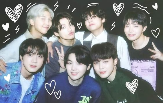 HwangSeoyeon6's tweet photo. Xa nhau một chút nhớ nhau nhiều nhiều, xa một chút mới thấy trân trọng hơn, đáng quý hơn những khoảnh khắc được bên nhau. Hôm nay mình rất hạnh phúc, cũng rất bồi hồi. Đã lâu như vậy rồi chưa được thấy các cậu ở bên nhau cười cười nói nói vui vẻ+ https://t.co/n7TFXWV4y5