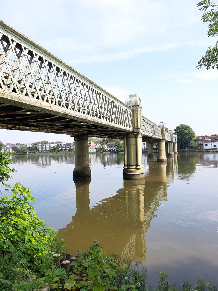 This cast iron bridge (at Kew) opened in 1869 and carries the District Line across the #Thames. #KewRailwayBridge #GothicRevival #ThamesPath