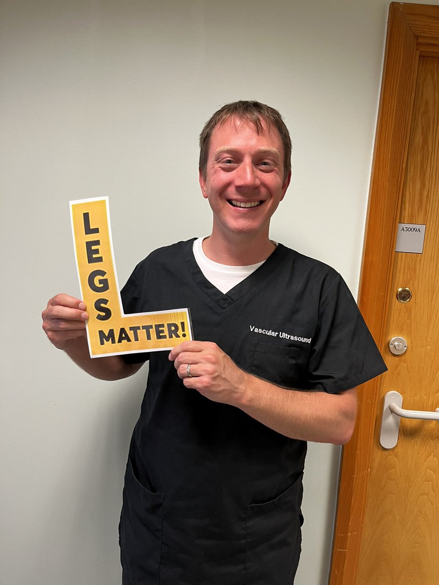 Here’s David our Vascular scientist @AneurinBevanUHB @AneurinVascular promoting @LegsMatter week after a busy morning scanning legs @svtgbi #legsmatterweek #hiddenharmcrisis