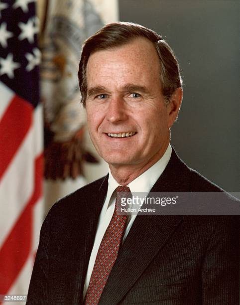 barbaravitali2's tweet photo. Remembering #GeorgeHWBush June 12,1924_November 30,2018 (Age 94) #POTUS 41st #President of the #UnitedStates of #America #POTUS41 https://t.co/DPM76gXHHH