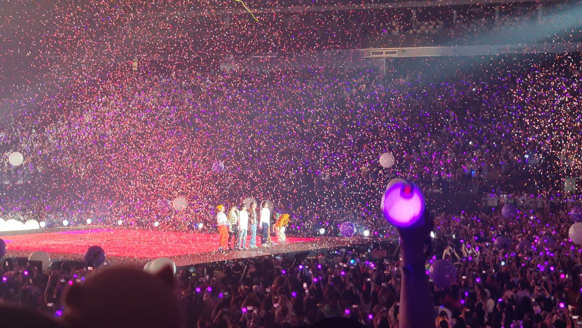 melinas1998's tweet photo. DEAR BTS,

I am writing this letter on your 10th year anniversary. I want to thank you for changing my life, before i met you i was struggling with many things such as severe depression and anxiety. Throughout your music, your lyrics and your entertainment content you have helped me heal my soul. Before i got into BTS i was a vey introvert person with a few to none friends but this has completely changed , i have made so many new friends thanks to you. In 2022 when you announced your PTD Concert in Las Vegas I was very hesitant to travel alone to literally the other side of the world but thanks to a very special person, Miu I decided to travel to see you live. I attended the first 2 nights of PTD, April 8th and April 9th and these 2 nights were the best 2 nights of my life, i have never felt happier and seeing you live was one of the most important things that have happened in my life. On your 10th anniversary i am wishing you nothing but health and happiness. I want you to know that Army will be here for you no matter what. Thank you so much for changing millions of people’s lives, including myself. Thank you Kim Namjoon, Kim Seokjin, Min Yoongi, Jung Hoseok, Park Jimin, Kim Taehyung and Jeon Jungkook. 
@BTS_twt

An army from Switzerland/ Greece who loves you so much.  
💜💜💜💜💜💜💜
#BTS10thAnniversary
#10YearsOfAPOBANGPO