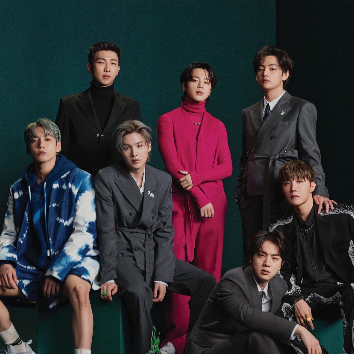 PopBase's tweet image. 10 years ago today, BTS made their debut.

The record-breaking ensemble of 7 talented members went on to sell out stadiums, set chart, streaming and award records, and establish themselves as a global force beyond the K-Pop scene.